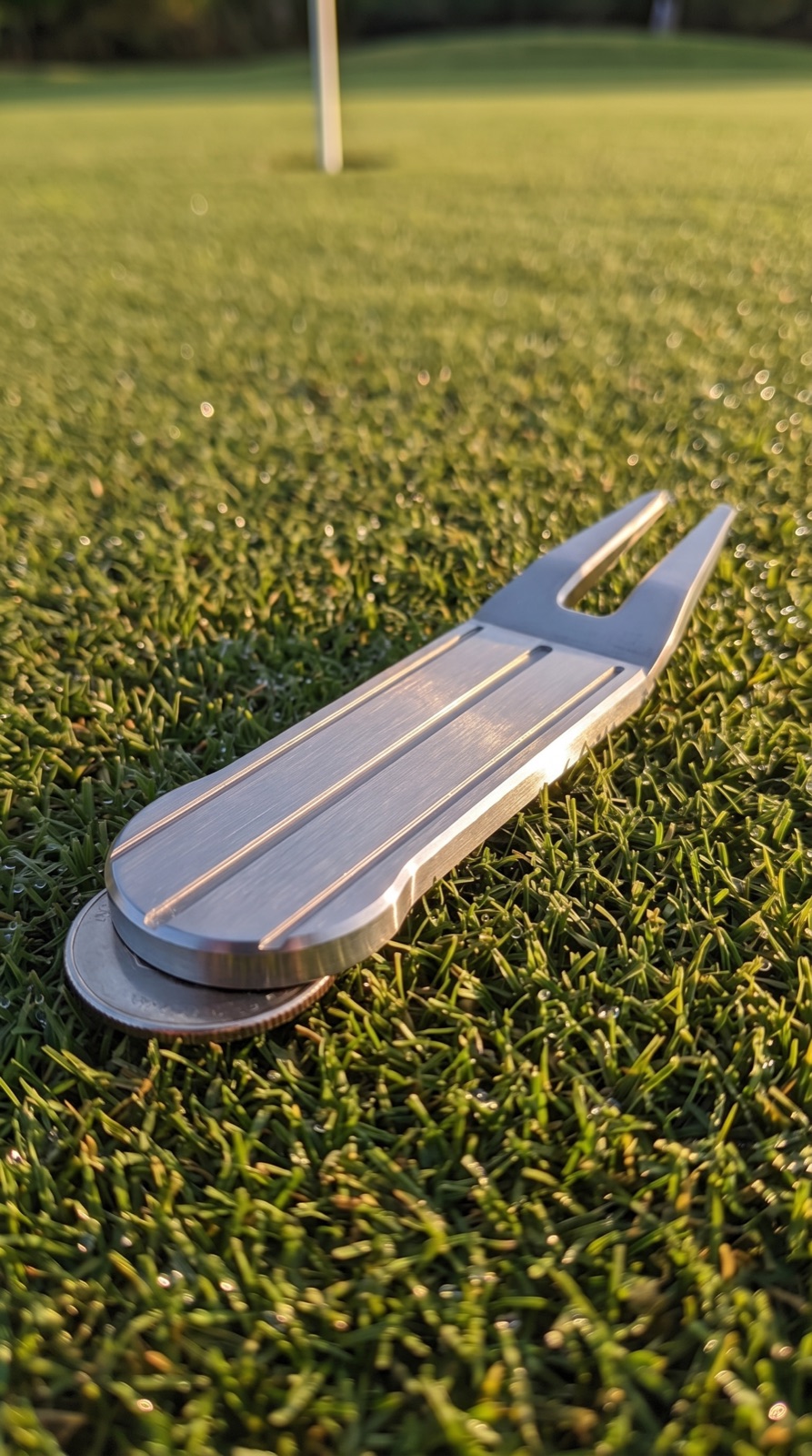 Alignment tool docked on the ball marker